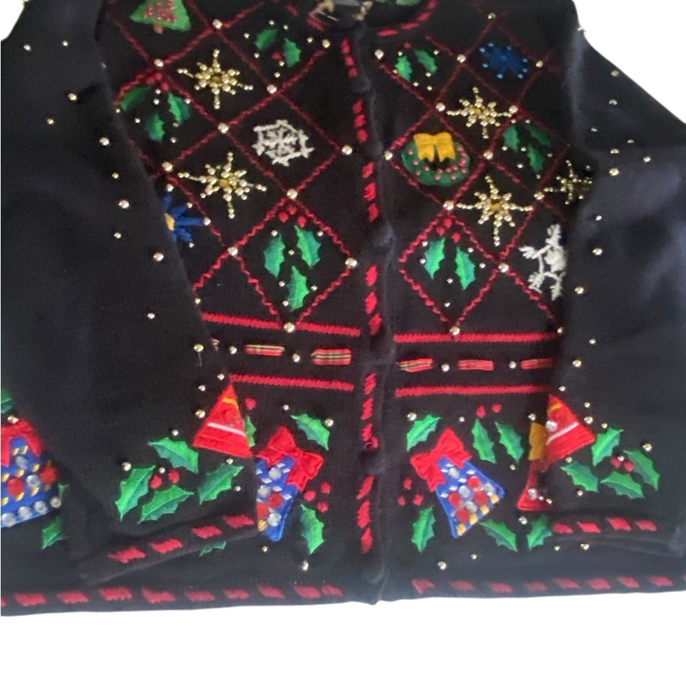 Women’s Black M Christmas Sweater w Festive Embroidery beading ribbon sequins